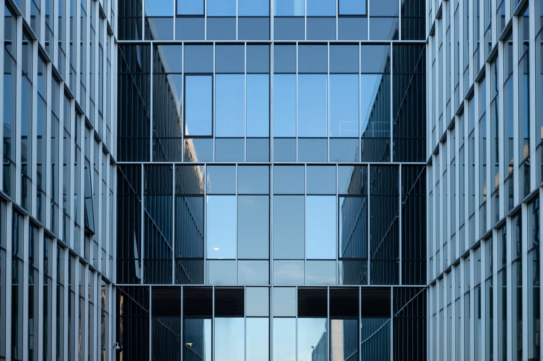Sole proprietor vs (Pty) Ltd: which is right for you?